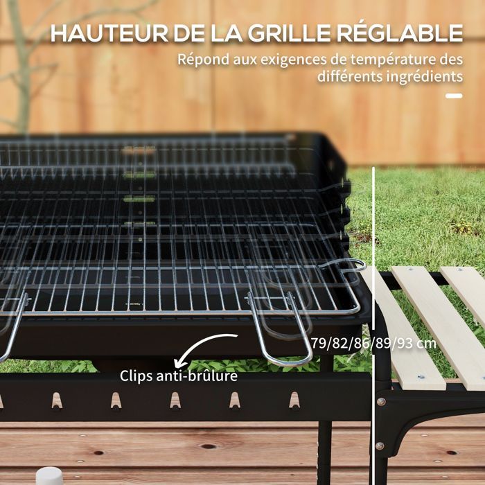 Barbecue a carbone con supporto e griglia regolabile.