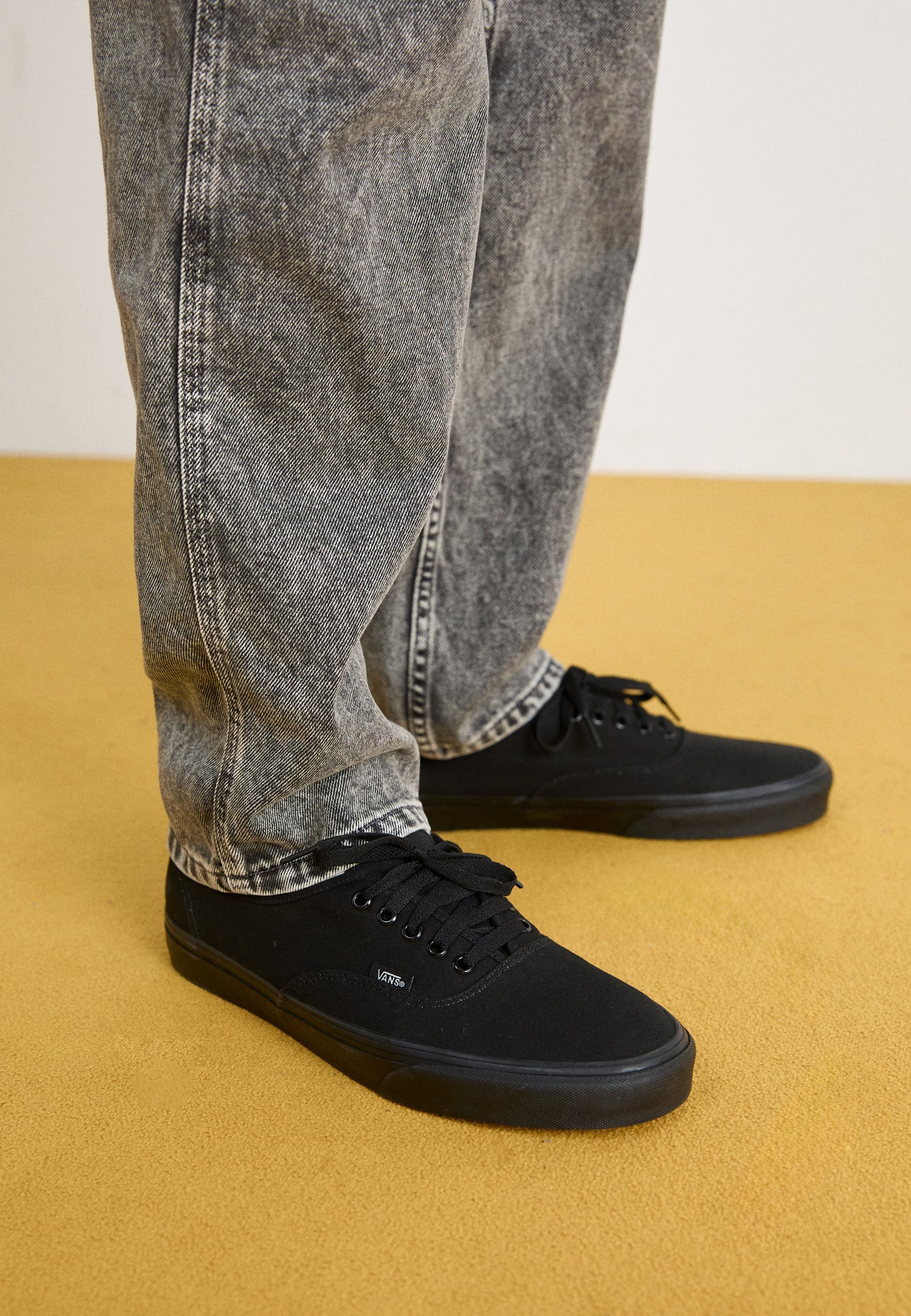 Nízké tenisky Vans