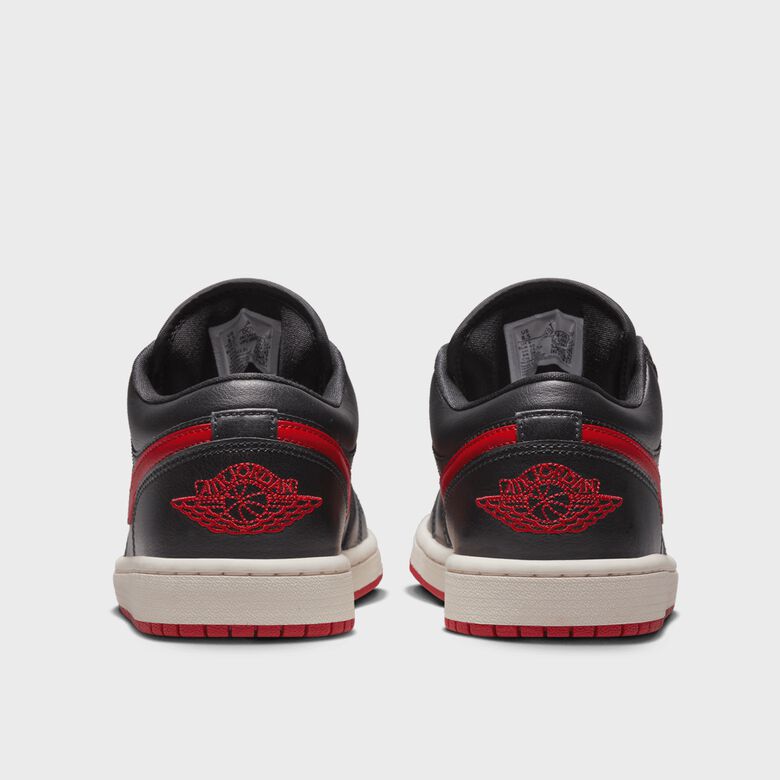 WMNS Air Jordan 1 Low