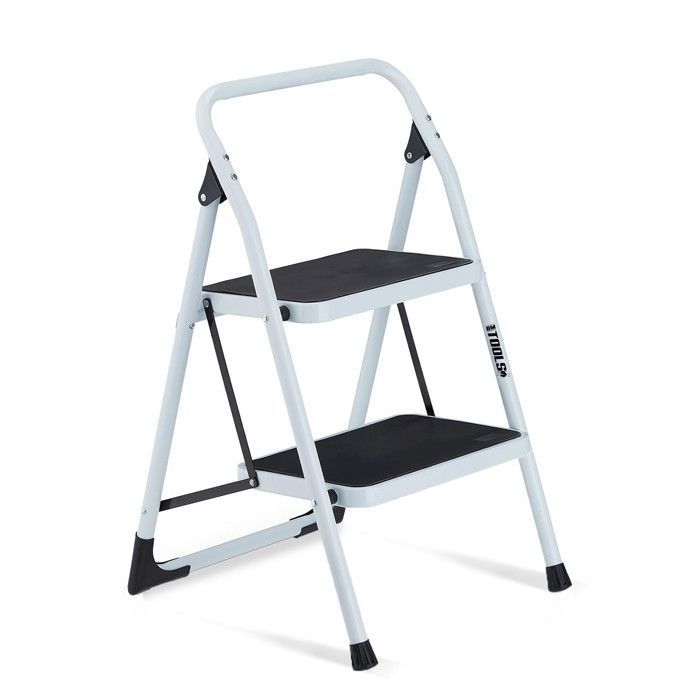 Scala a 2 gradini BM TOOLS BMT-ESC2-ACC, altezza di lavoro 47 cm, facile da riporre, gradini antiscivolo, robusta e durevole.