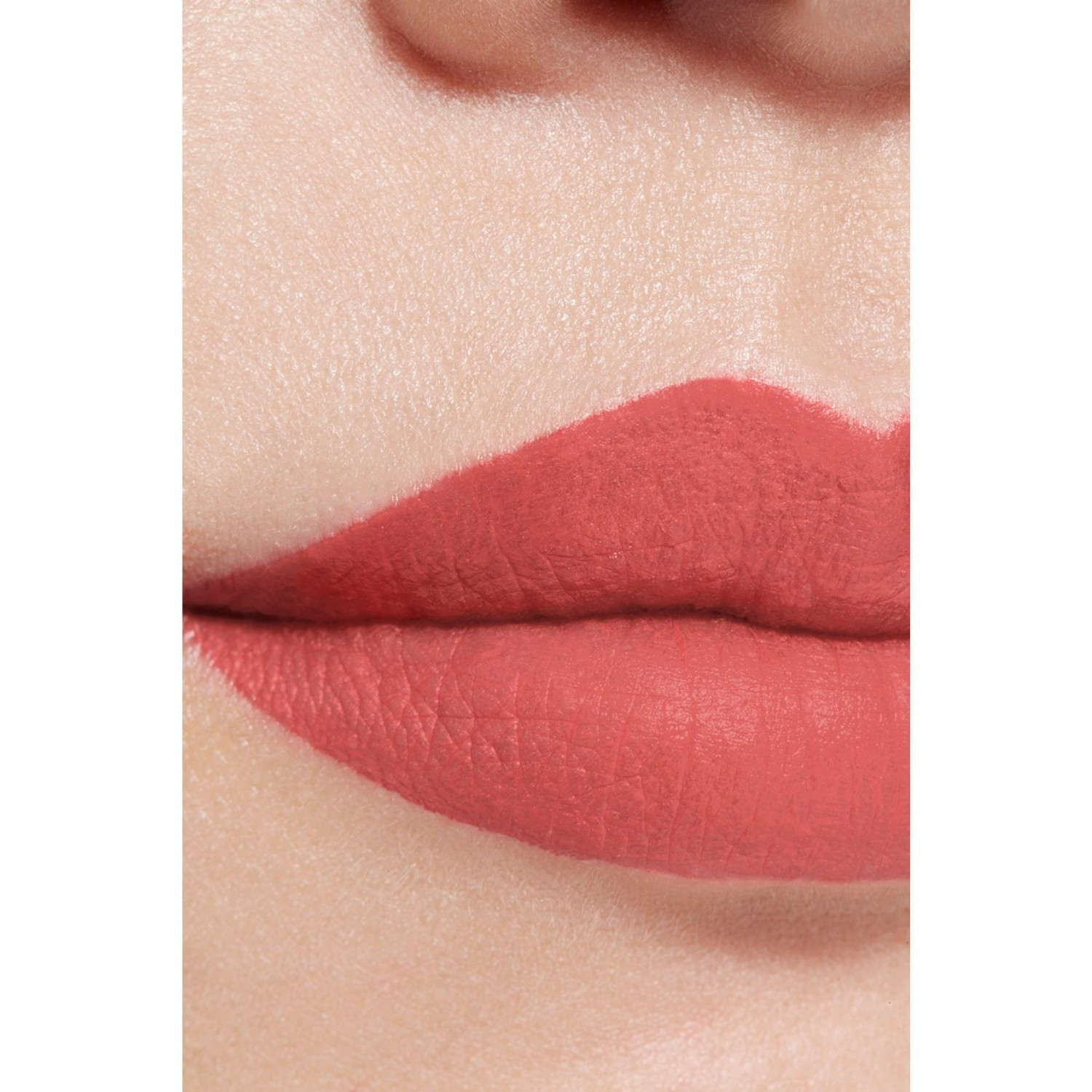 CHANEL LIQUID VELVET
