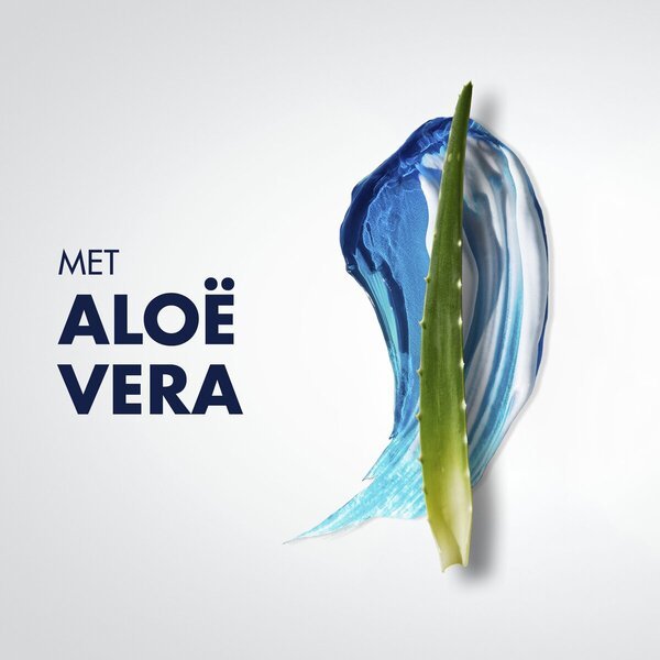 Gel za britje Gillette Series za občutljivo kožo 200 ml