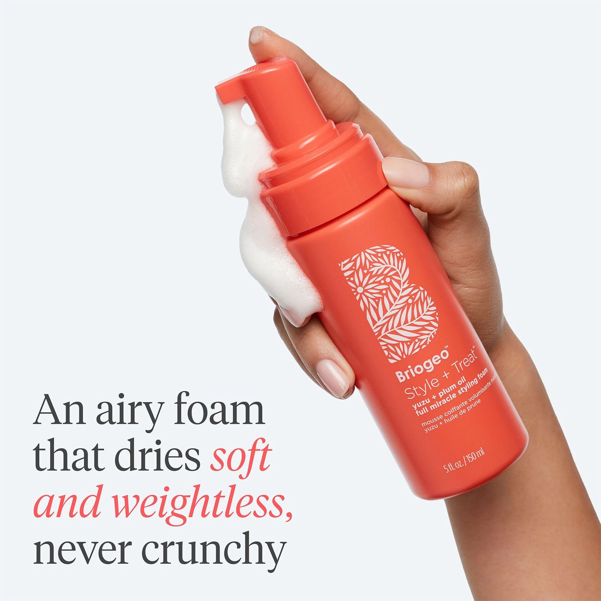 Style + Treat pjena za oblikovanje kose s yuzuom i uljem šljive Full Miracle 150 ml - Briogeo