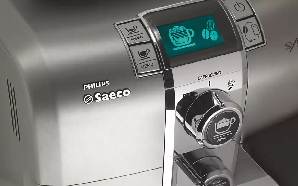 SUPER-AUTOMATISCHE ESPRESSOMASCHINE