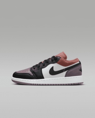 Air Jordan 1 Low SE Older Kids' Shoes