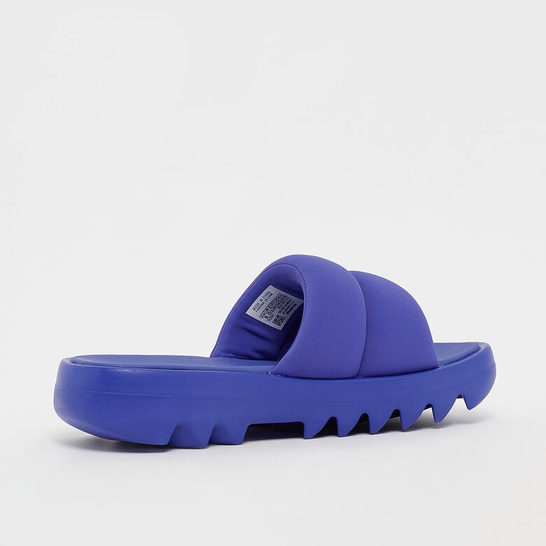 Cardi Slide