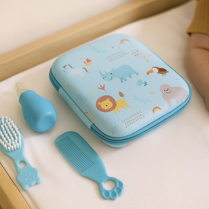 PLIC – Trousse de Soin Bébé 9 Accessoires – Kit Hygiène Complet Compact avec Thermomètre – Bleu