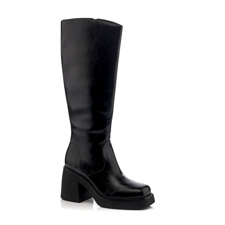  Botas negras de mujer