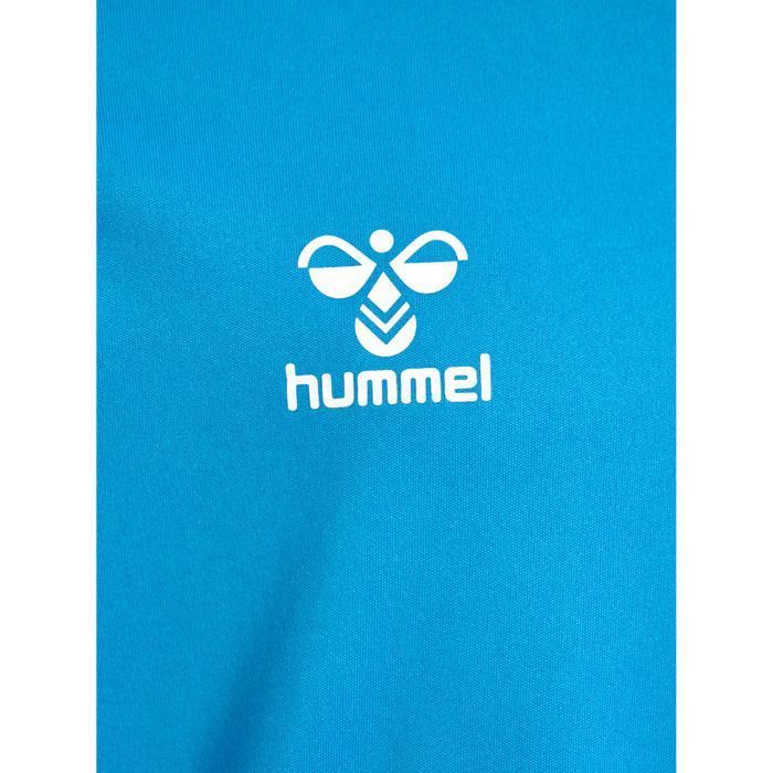 Conjunto infantil de camisa e shorts com logo da Hummel