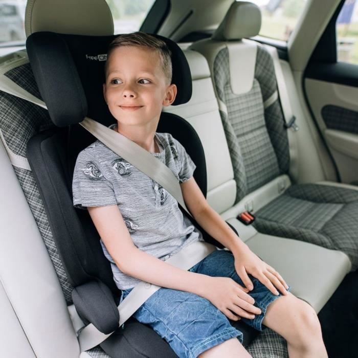 Silla de coche ajustable VEGA i-Size de 100-150 cm hasta 36 kg, de 3 a 12 años, color negro.