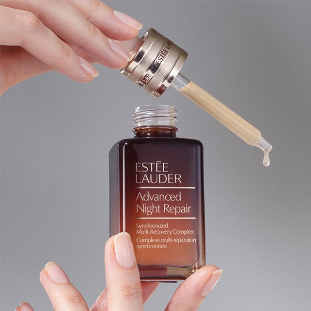 Napredni noćni serum protiv starenja Luksuzni serum protiv bora i starenja