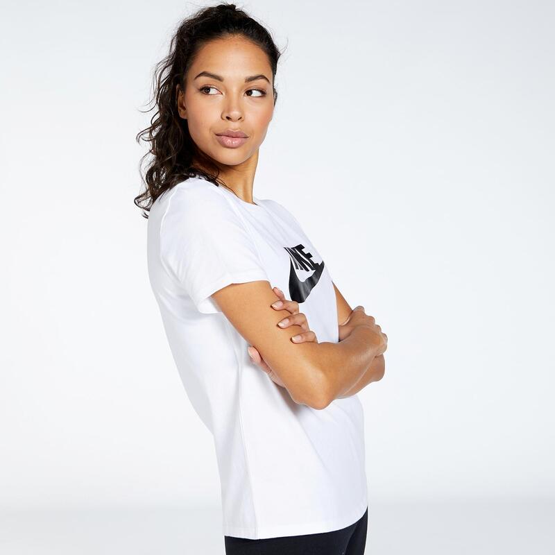  Основна спортска одећа Nike