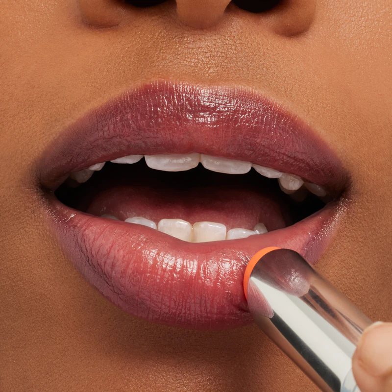 MAC Cosmetics Glow Play Lip Balm, een voedende en hydraterende lippenbalsem.