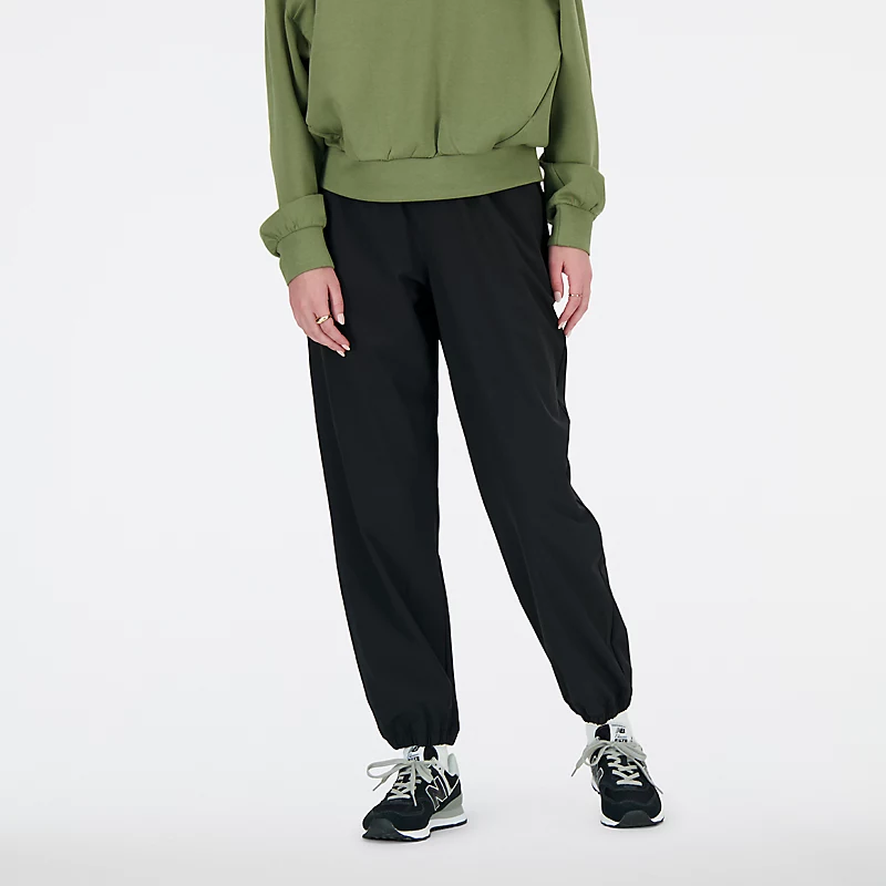 Calça Jogger Feminina de Tecido Elástico - PRETA