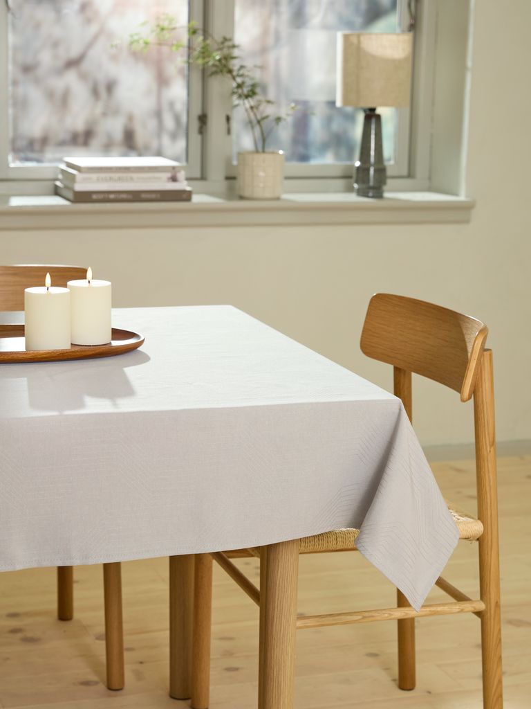 LAPPVIER stolnjak LAPPVIER 140x240 sivi
