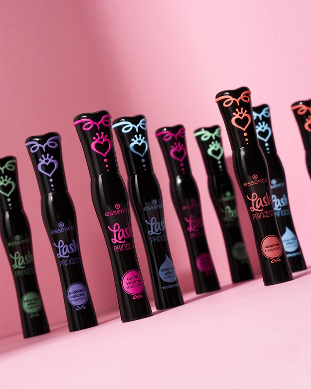 Maskara essence Lash PRINCESS, ki poveča volumen in privije trepalnice