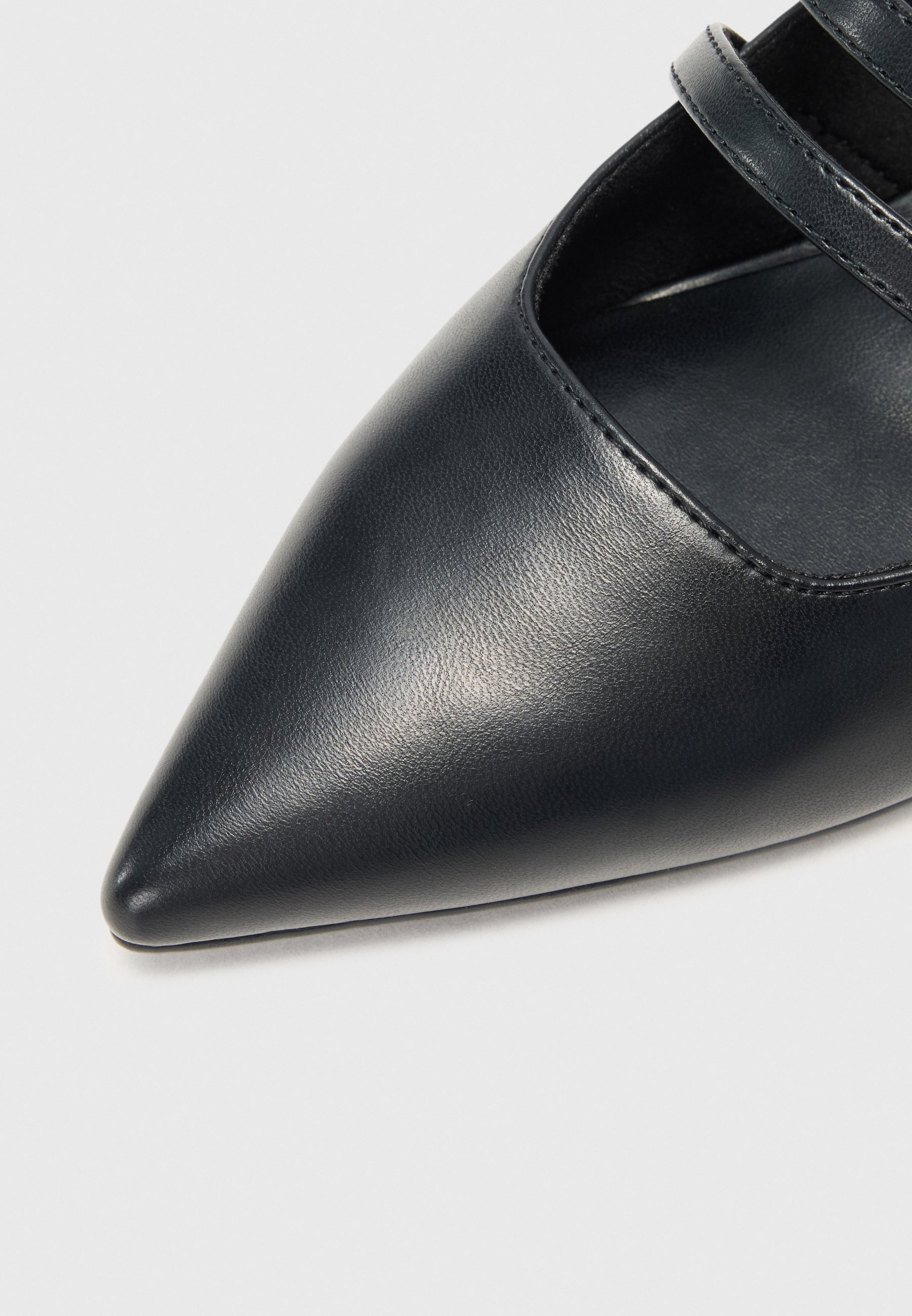 Marco Tozzi Classic hakken - zwart