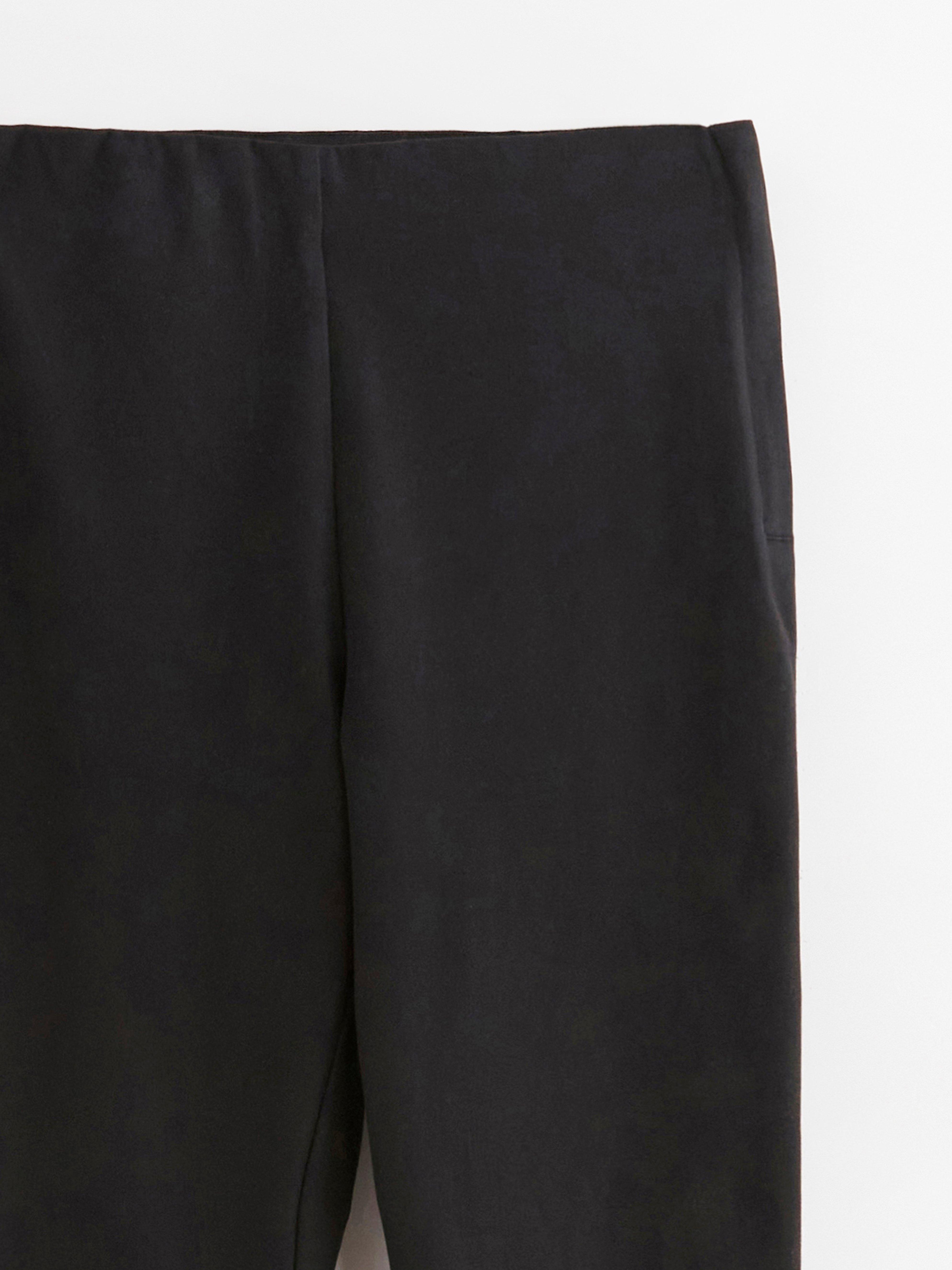 Kalhoty JONNA slim fit s vysokým pasem Černé