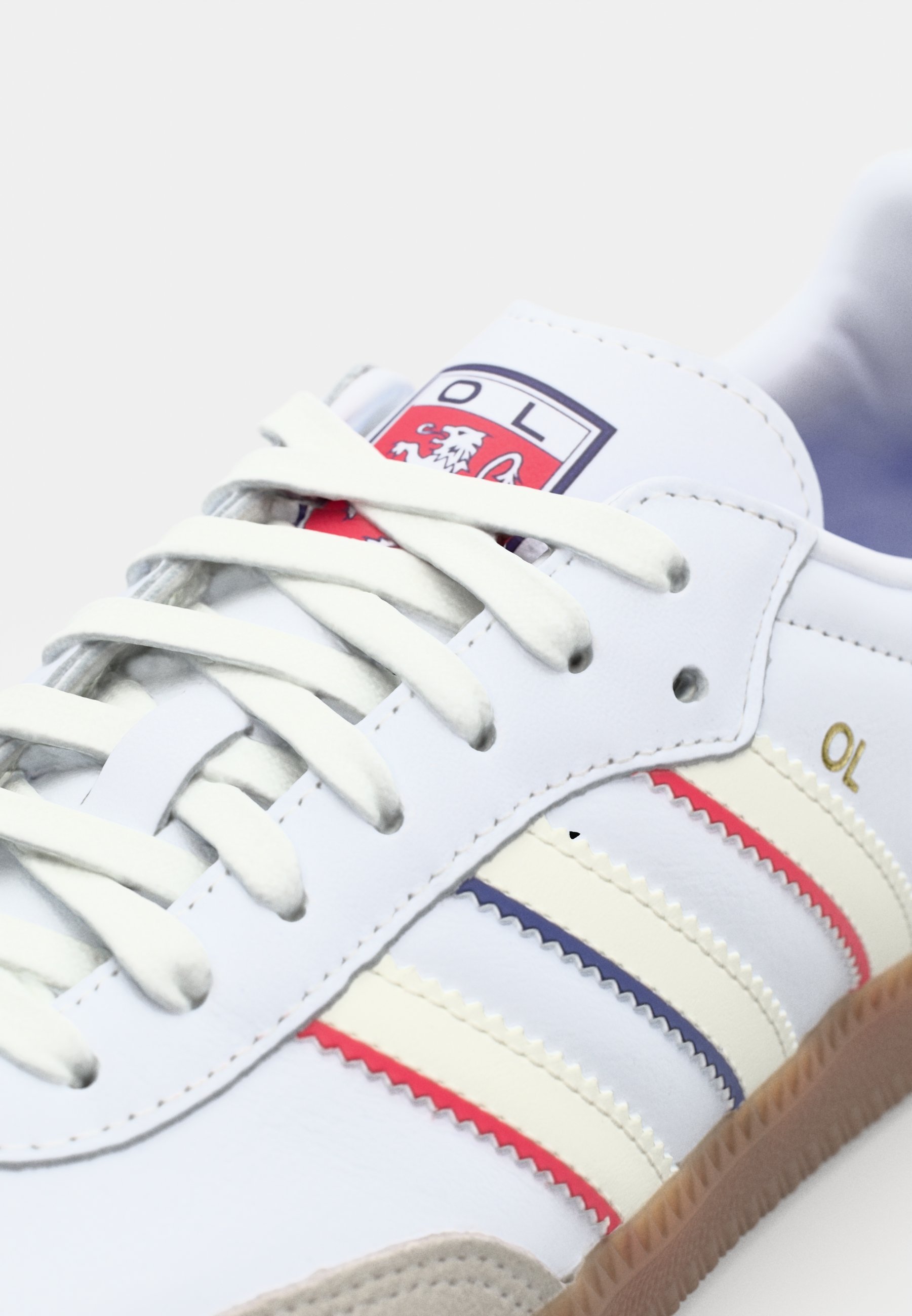 adidas Originals SAMBA LICENSED UNISEX - Zaalvoetbalschoenen - wit/helderblauw/zuiver robijnrood