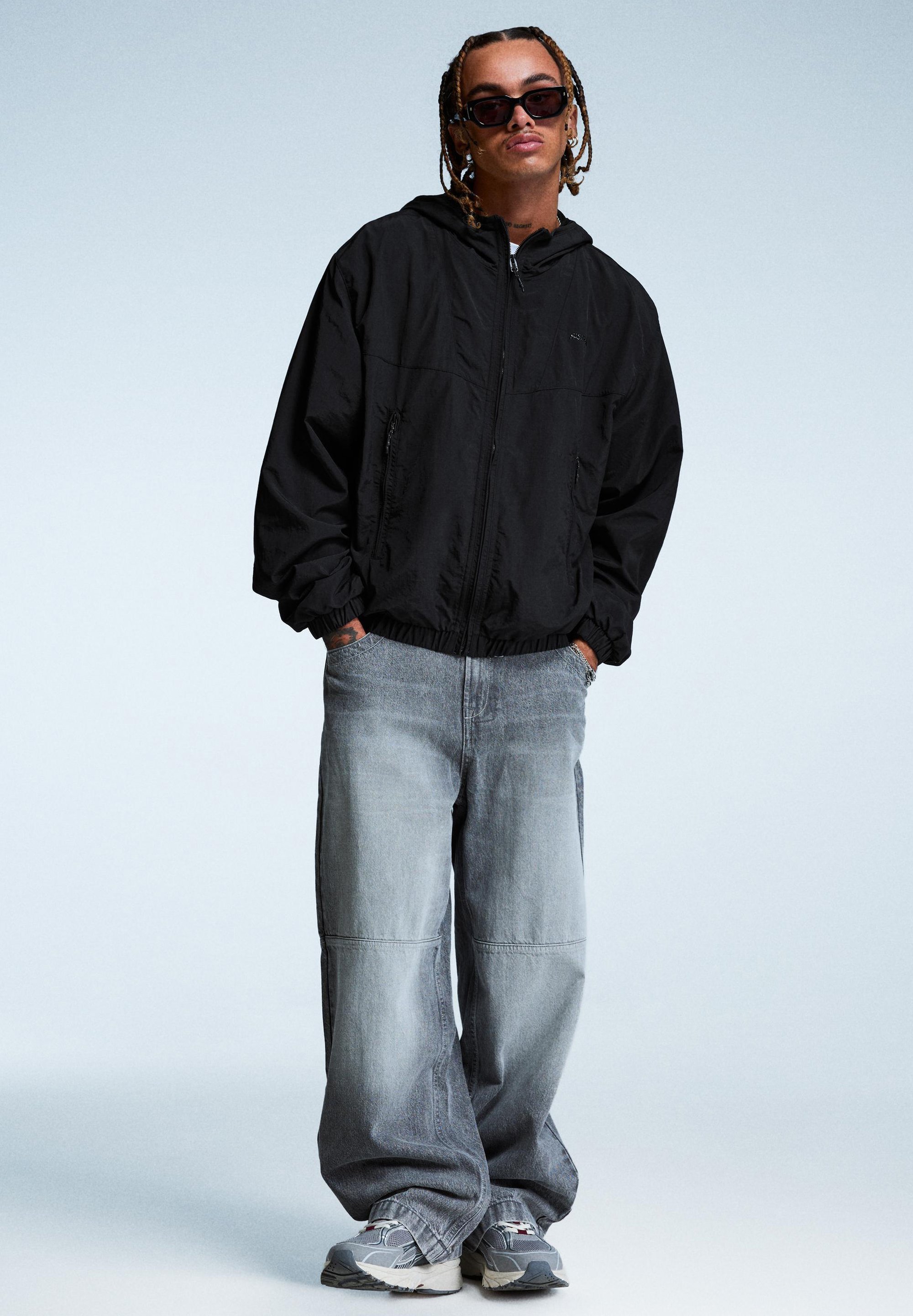Bershka TECHNICAL - Giacca leggera - nera
