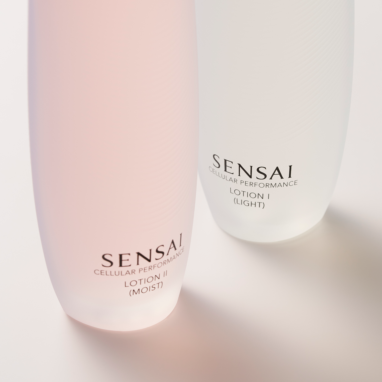 „Cellular Performance Lotion II“ drėkinamasis kremas nuo senėjimo Prabangus raukšles ir senėjimą stabdantis kremas