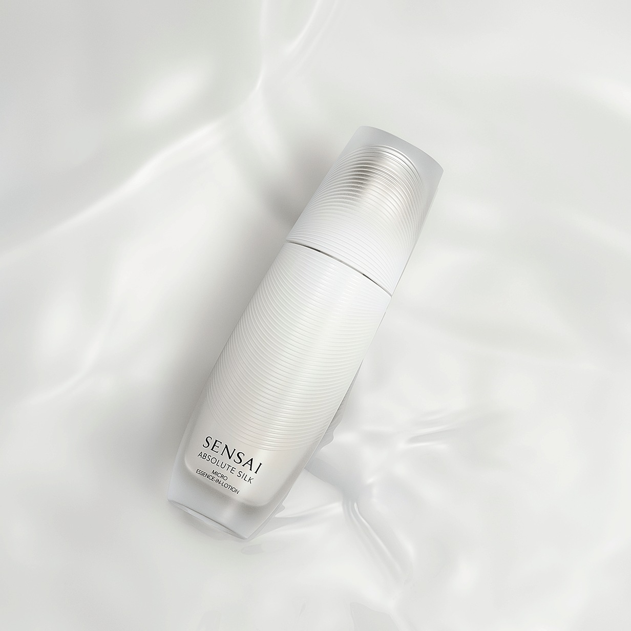SENSAI Micro Essence-In-Lotion