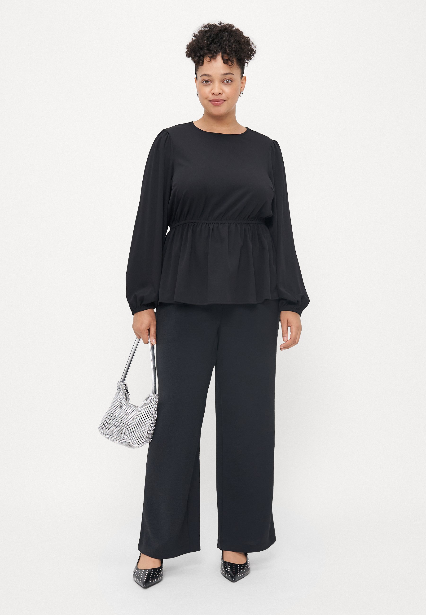 Vero Moda Curve VMLYDIA O-hals peplum blouse - zwart
