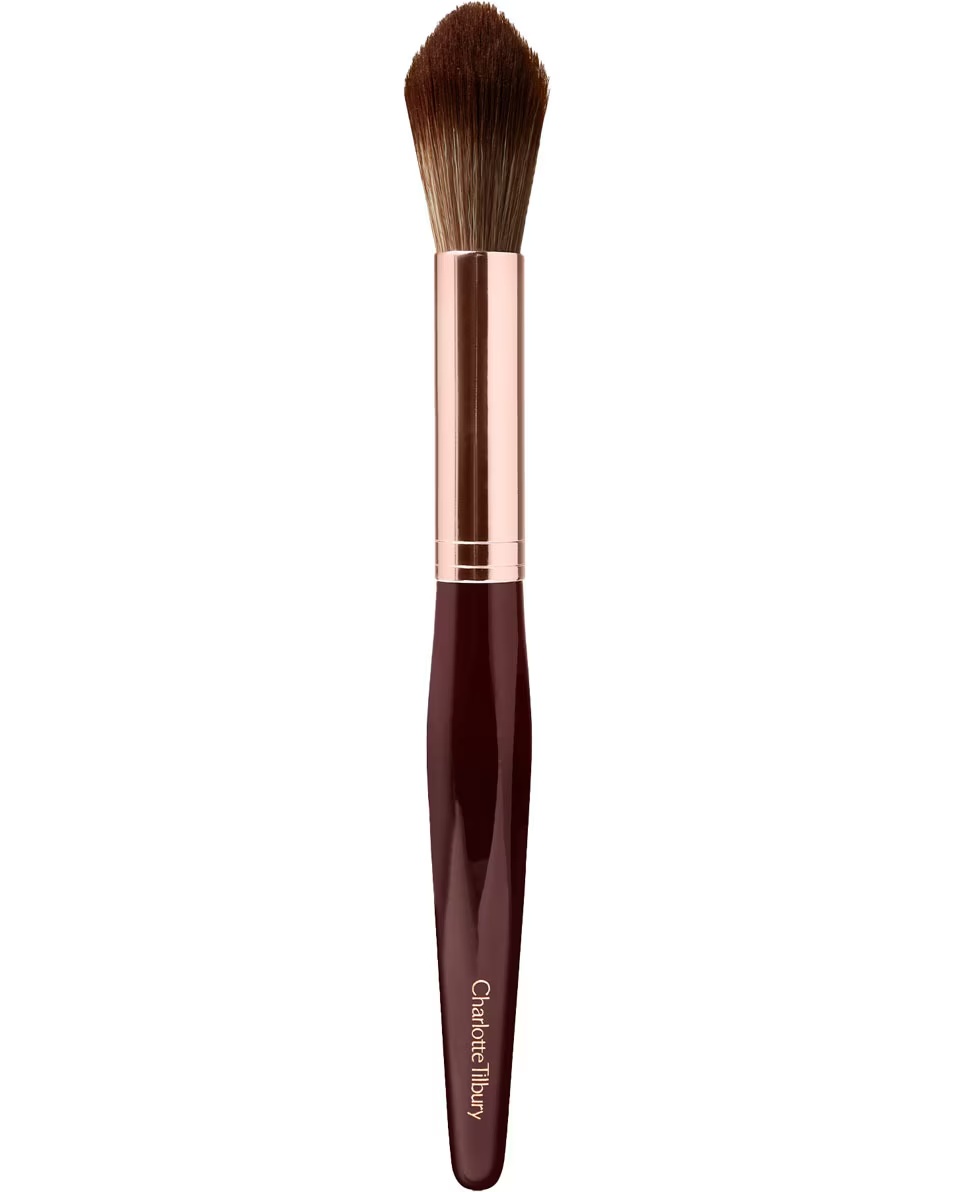Πινέλα μακιγιάζ CHARLOTTE TILBURY για πούδρα και γλυπτική