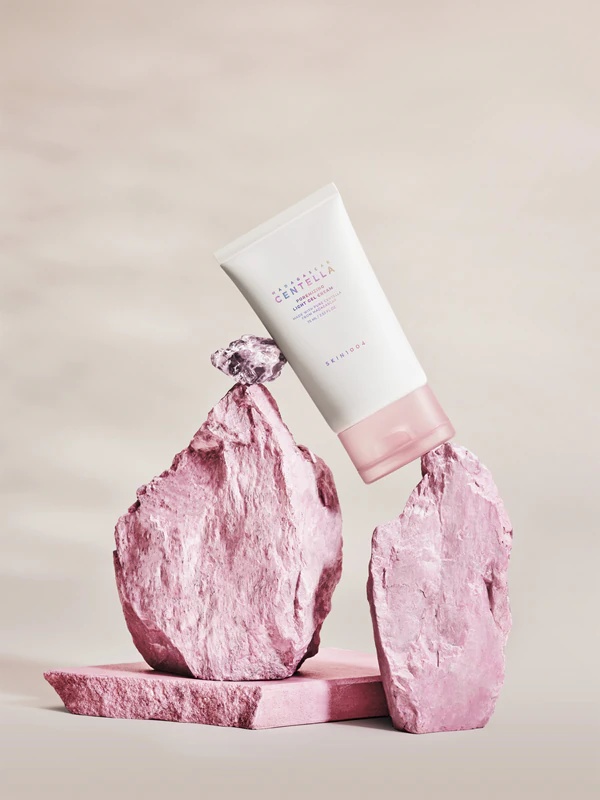 SKIN1004 Madagaskaras Centella Poremizing Light Gel Cream viegls krēms-gels ādas izlīdzināšanai un poru samazināšanai