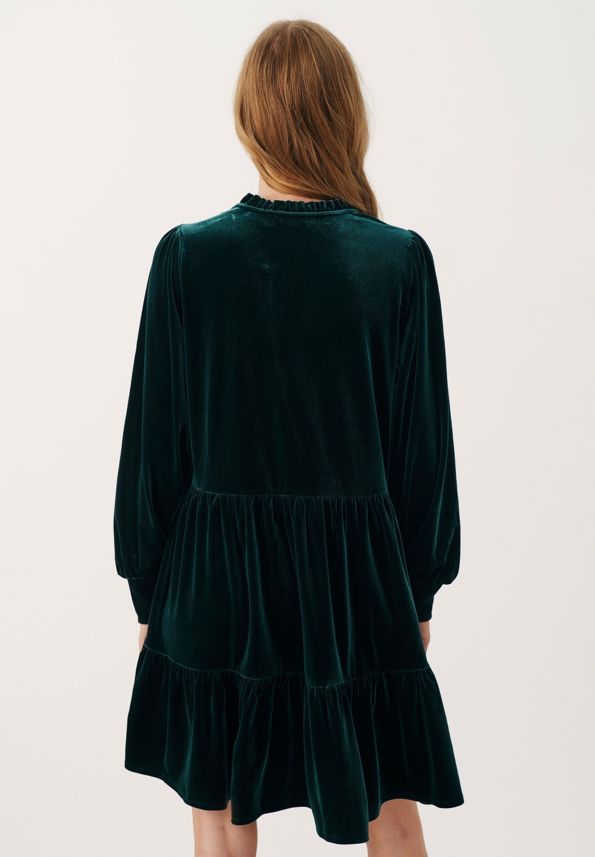 Deel twee VIGGASE - Dagkleding - groene gevels