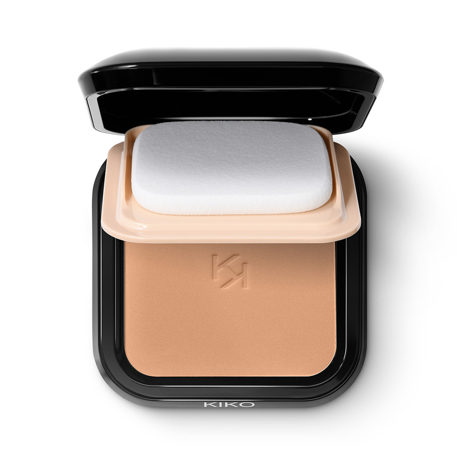 Volldeckendes, weichzeichnendes Puder-Make-up 72 Haselnuss