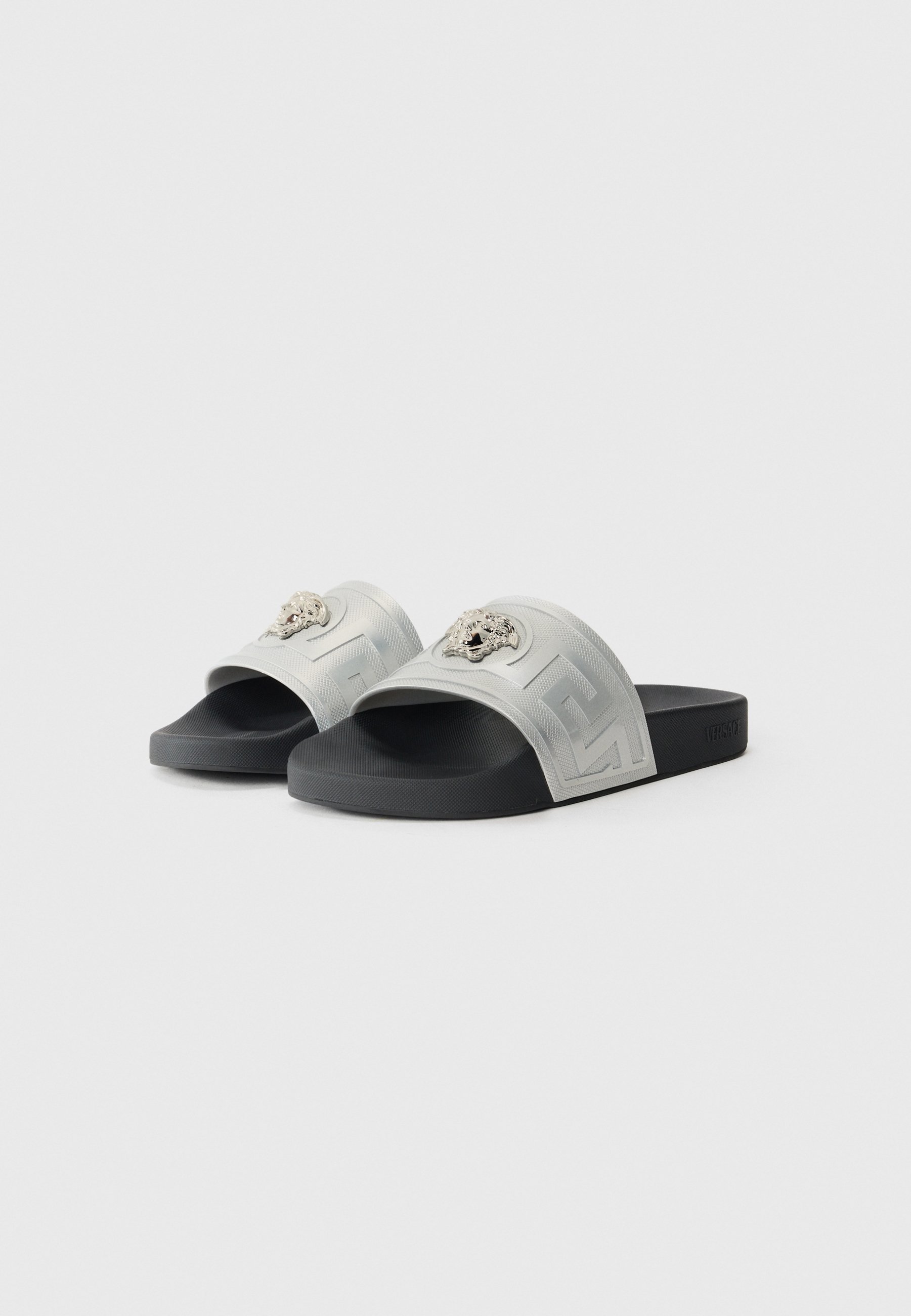 Versace zwembadslippers - zilverkleurig