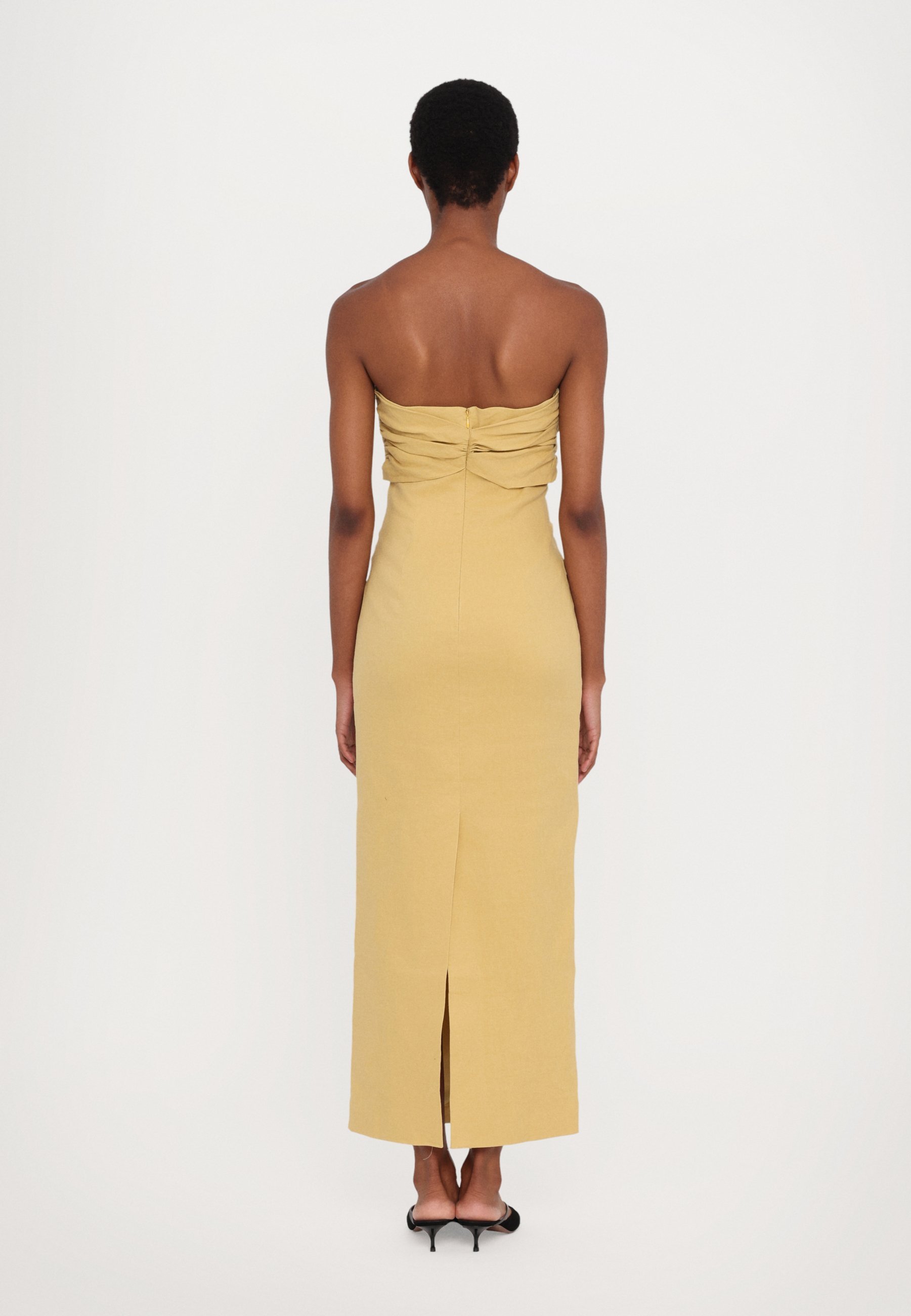 TOVE RAHEL KLEID - Maxikleid - Hellsand