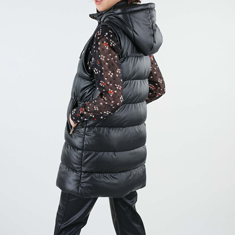 Cappotto nero da donna