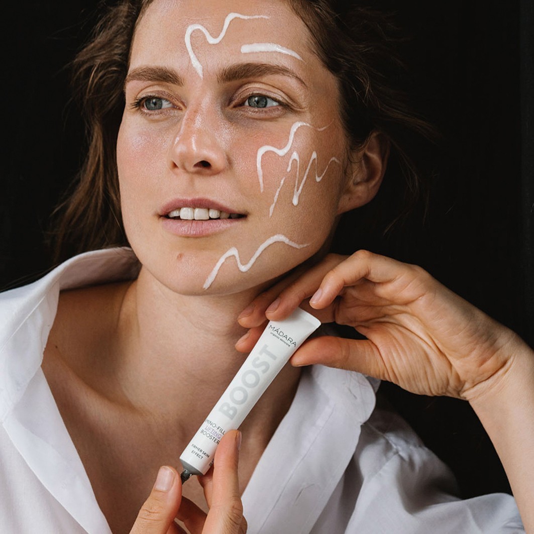 MÁDARA Anti-Aging Care Boost Amino-Fill 3D Booster za lifting efekat – 25 ml