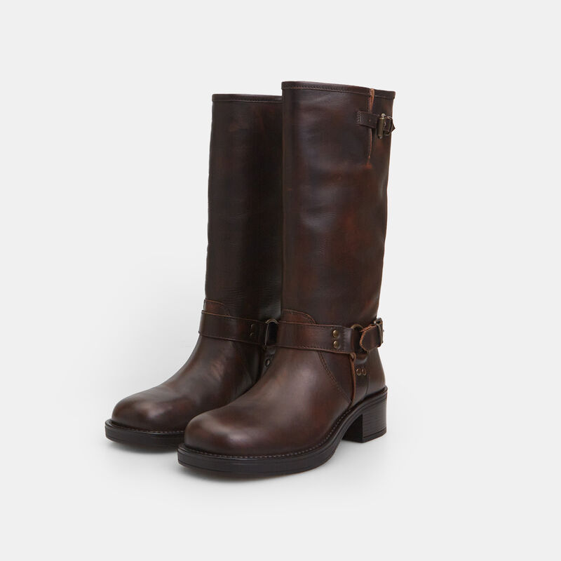 Damskie skórzane buty z klamrą