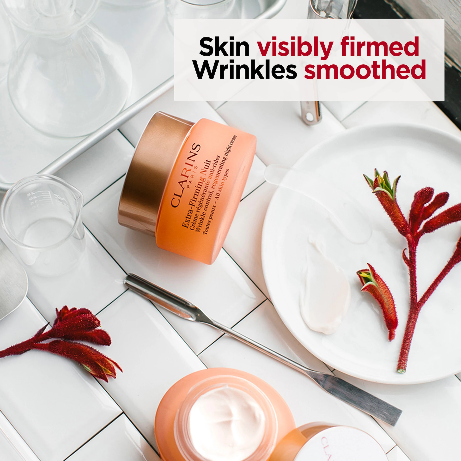Extra spevňujúci nočný krém Nuit pre všetky typy pleti 50 ml - Clarins