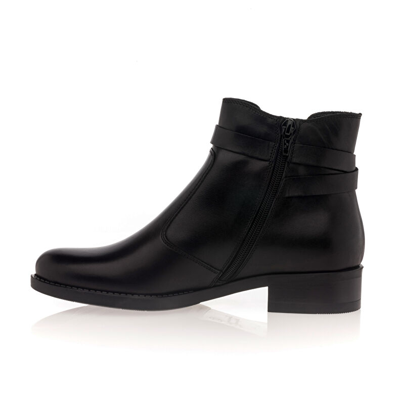 Schwarze Damenstiefel / Stiefeletten
