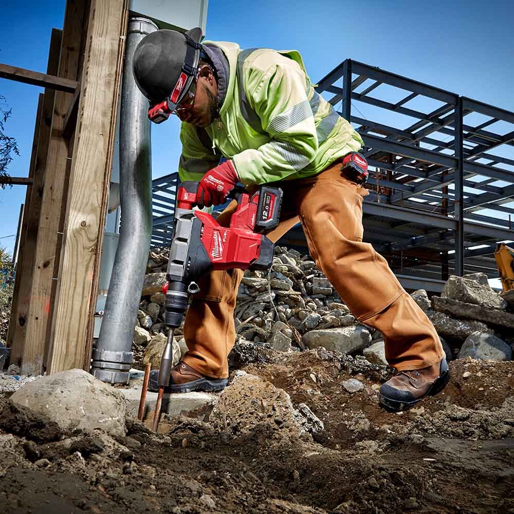 MILWAUKEE 18V FUEL™ 2 x 12,0 Ah 44 mm SDS Max slagborsett M18FHM-122C