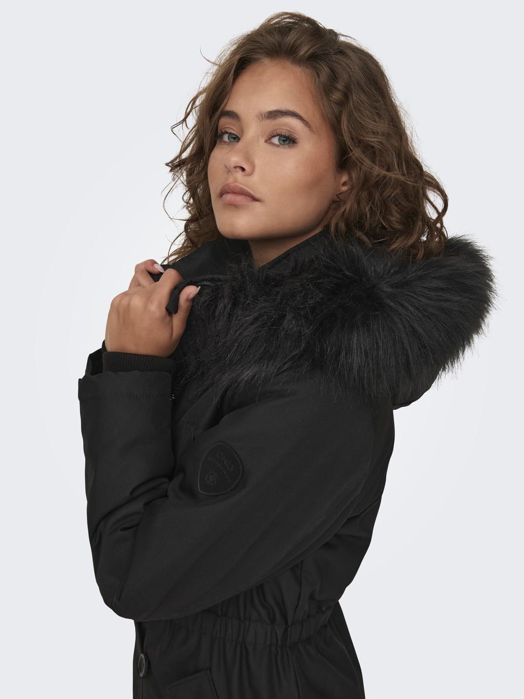 ONLY ONLIRIS LIFE - Winterjas - zwart detail: zwart bont