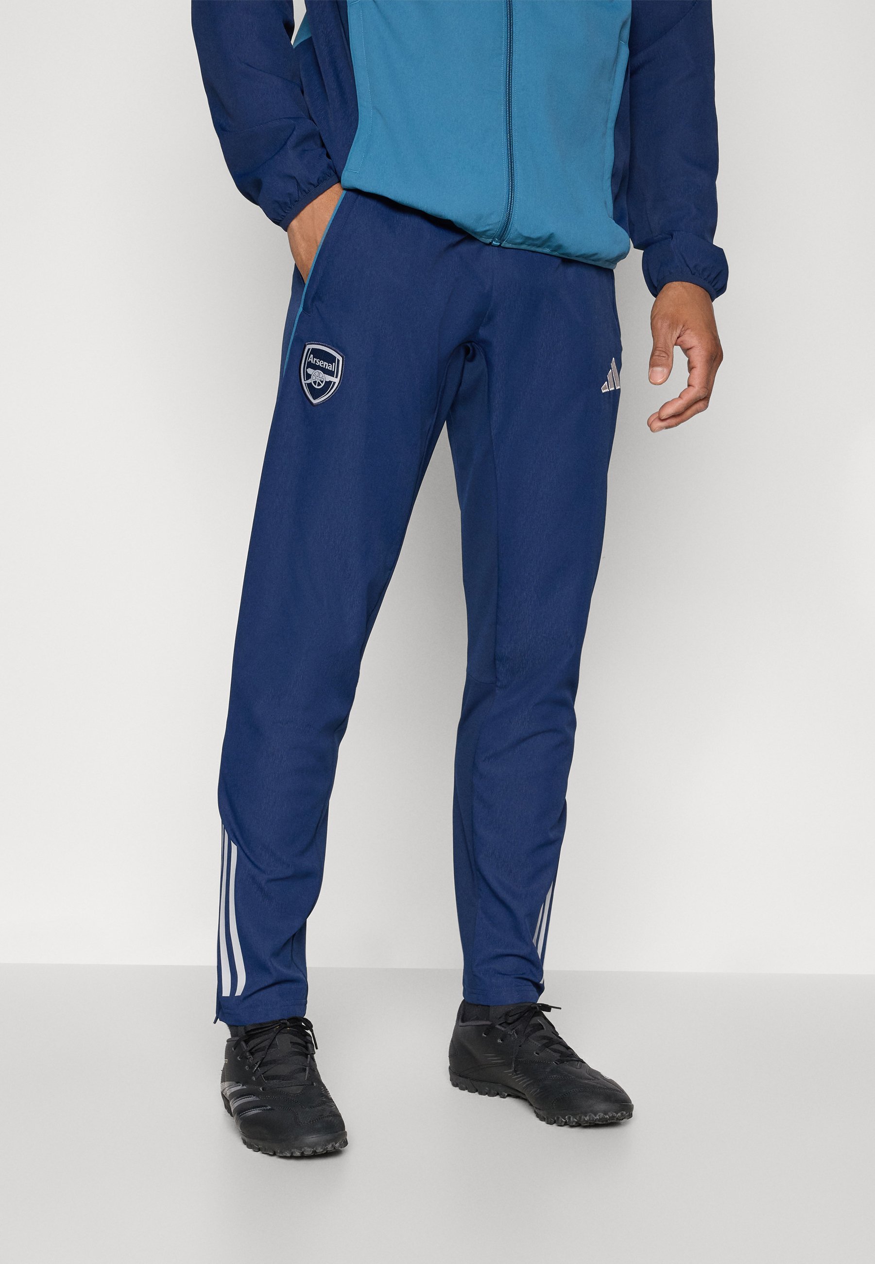 adidas Performance ARSENAL FC 25/26 TIRO 25 COMPETITION PRESENTATION PANT - Odzież klubowa - night indigo/blanch blue