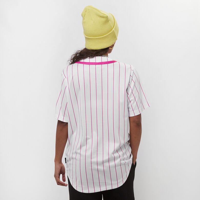 Gewebtes Baseballhemd im alten englischen Stil mit charakteristischer Webart