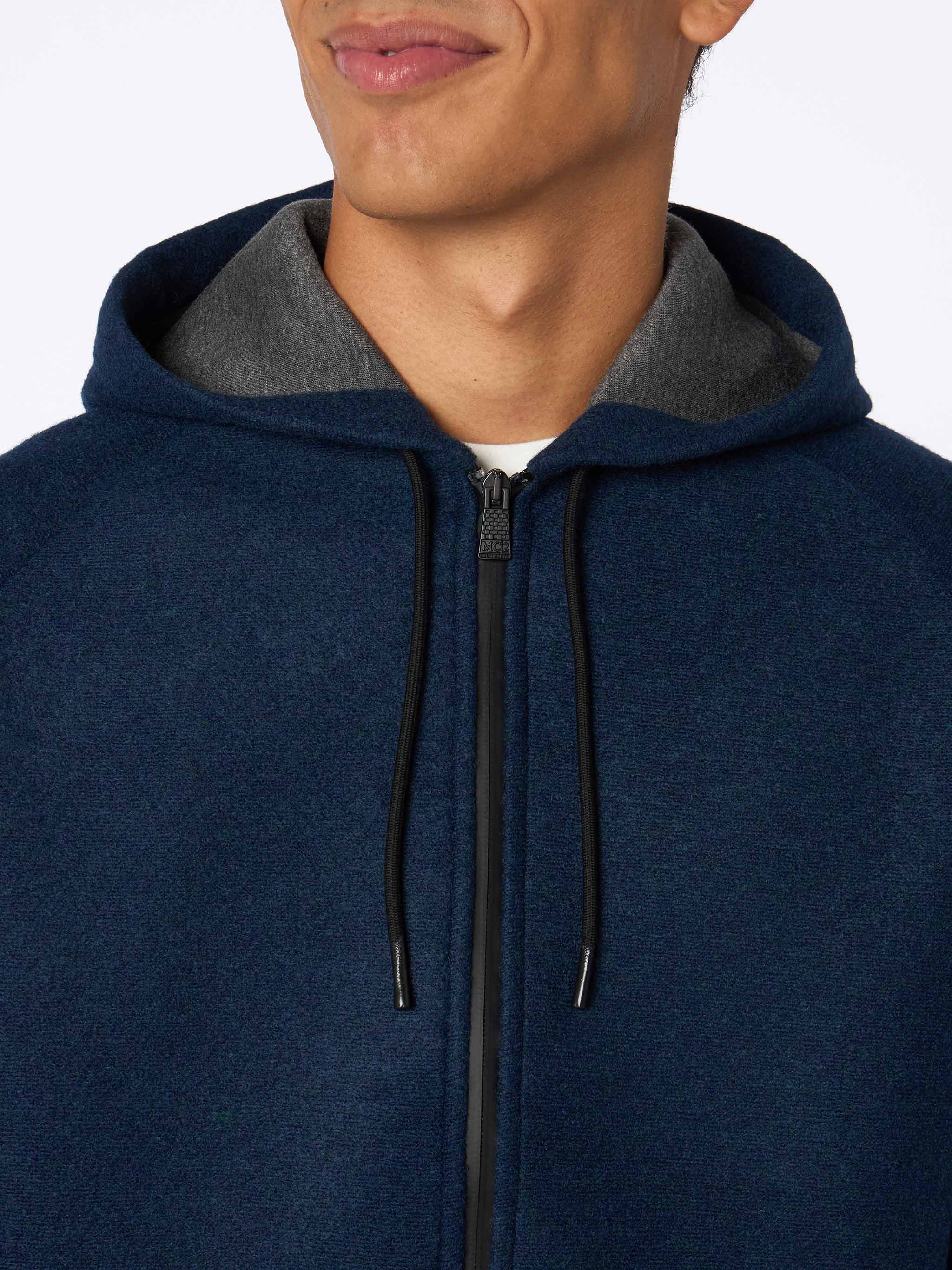 Carrel herensweatshirt in marineblauwe scuba-stof.