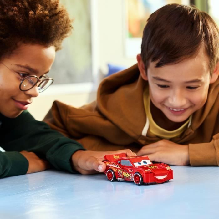 LEGO Speed Champions 77255 Flash McQueen - Jouet Voiture Rouge - Garçon ou Fille dès 9 ans