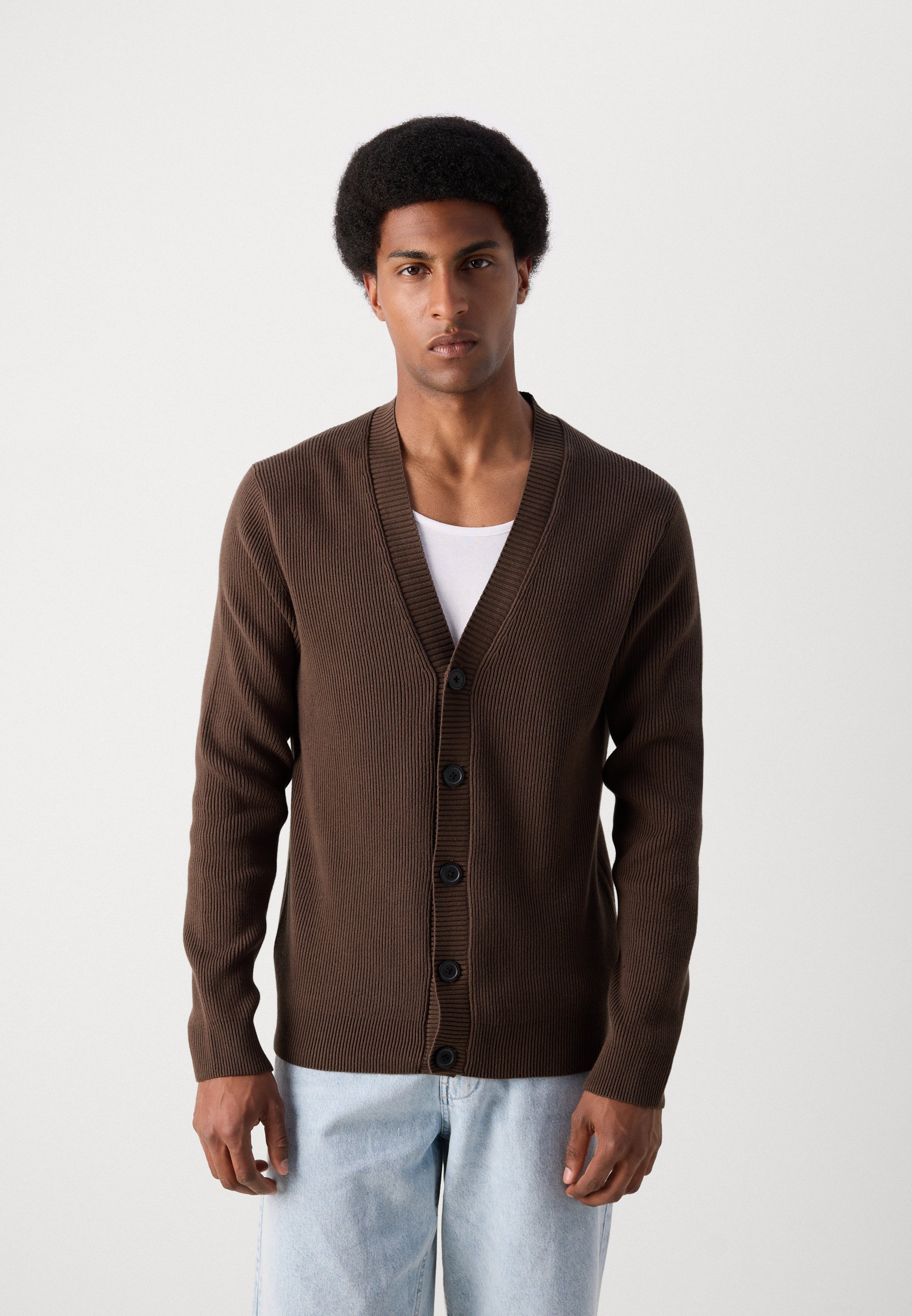 Gilet boutonné Lindbergh - Gilet - marron