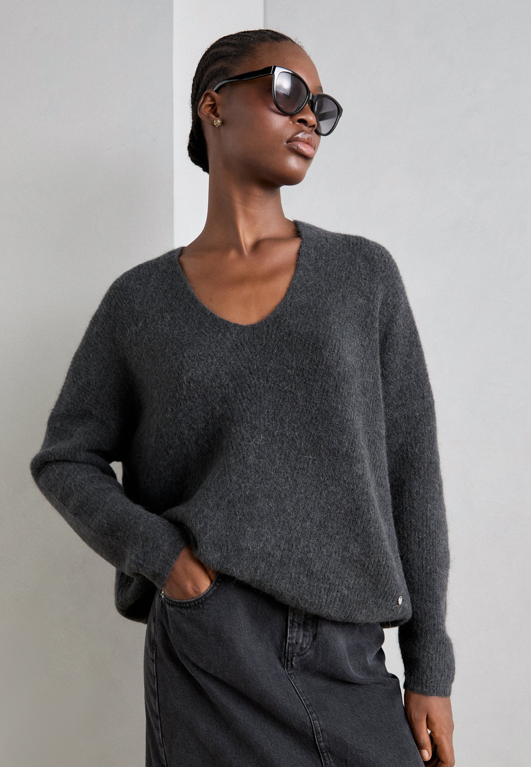Mos Mosh THORA V-NECK - Sweter - fantom