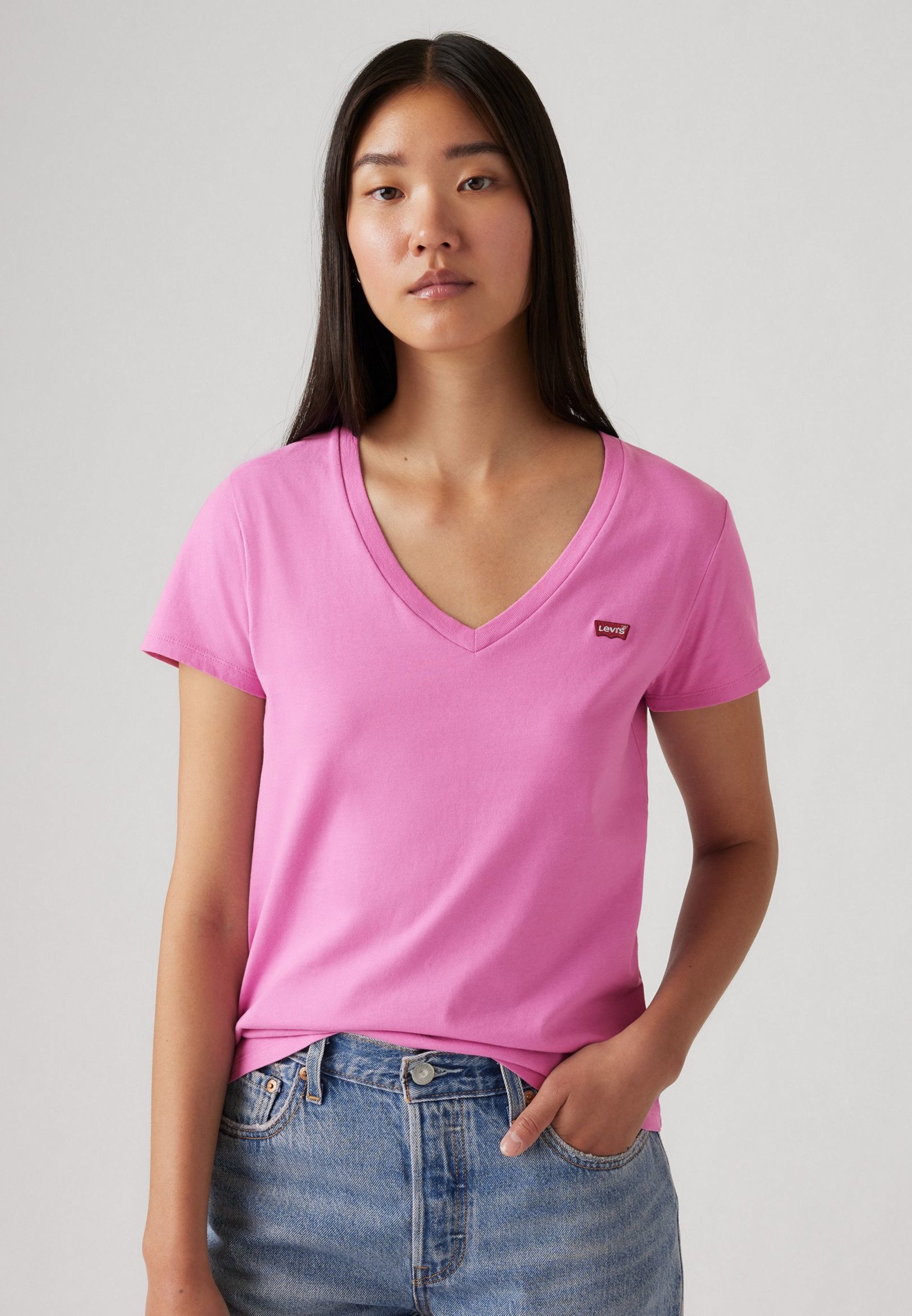 Levi's® PERFECT VNECK - Basic T-Shirt - rosa