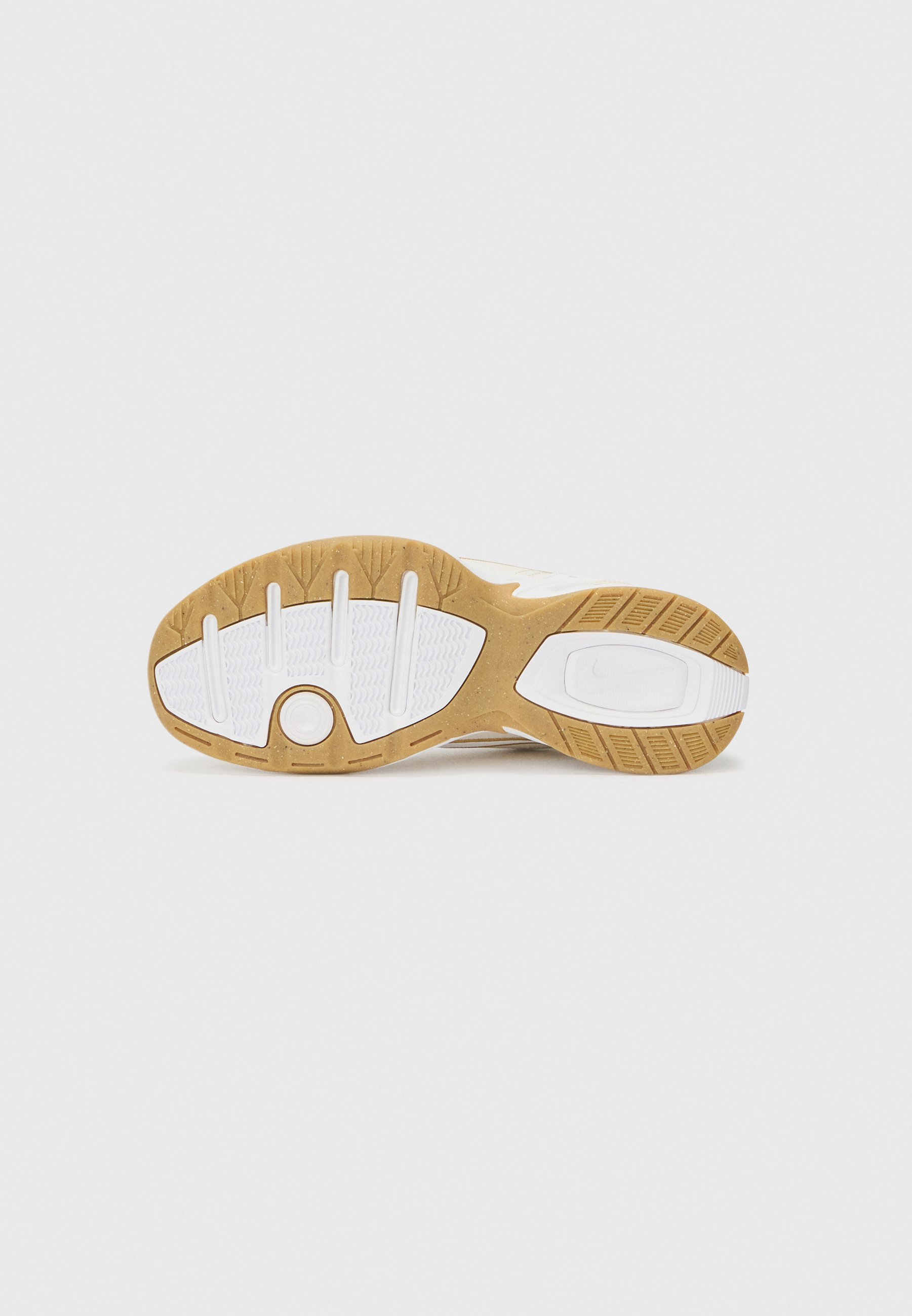 Nike Performance AIR MONARCH IV - Trainingsschoen - wit/metallic goudkleurig/phantom/lucky green/gum/bruin