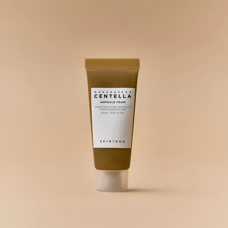 SKIN1004 Krémová čistiaca pena s ampulkami z madagaskarskej centelly pre citlivú pleť