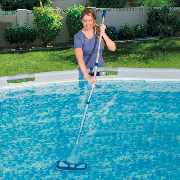 Aqua Clean medencetisztító készlet
